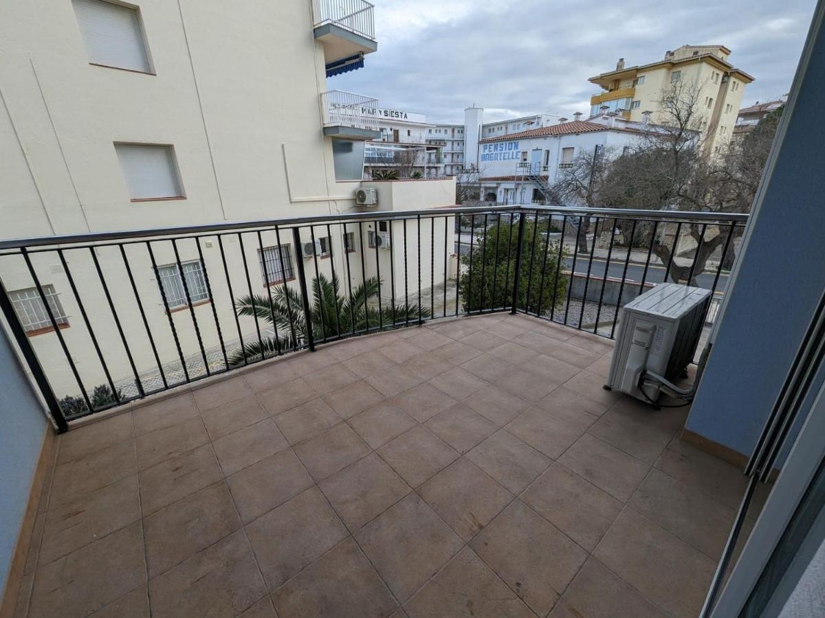 Apartamento En Roses, A 2 Minutos A Pie De Playa エクステリア 写真